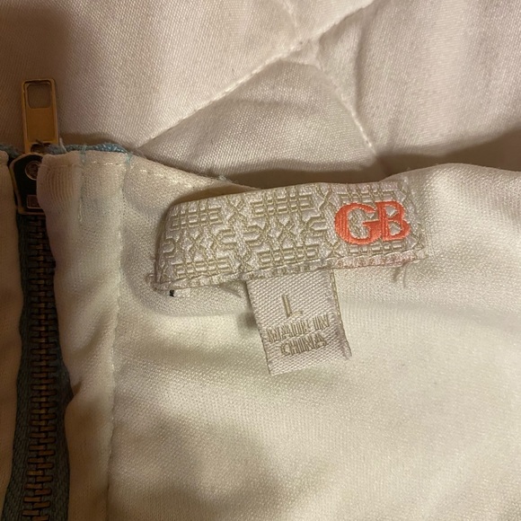 Blue lace dress - Picture 3 of 3